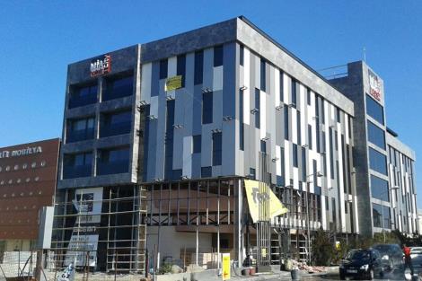 Koç İnşaat Business Otel Gaziemir Zip Perde 1
